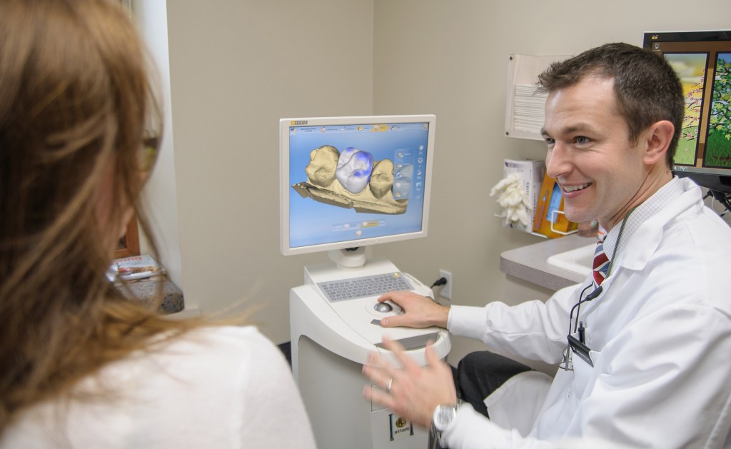 Dr. Jacob Peters designing a same day crown using computer technology